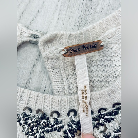 Free People Beaded Cream Short Sleeve Wool Rabbit Hair Sweater Small - Picture 4 of 9